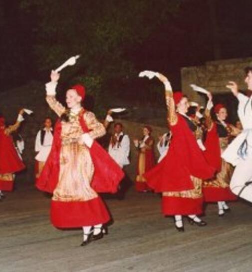 Παραστάσεις του Θεάτρου Ελληνικών Χορών "Δόρα Στράτου"