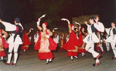 Παραστάσεις του Θεάτρου Ελληνικών Χορών "Δόρα Στράτου"